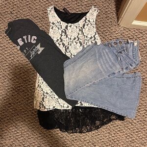 Lace Tank Top and Light Wash Jeans Set